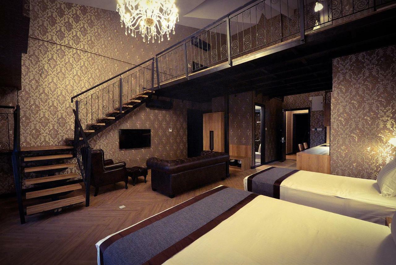 1969 Business Suites Bandar Botani, Ipoh Exteriör bild